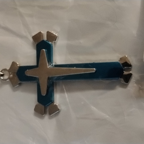 Brand New Never Used NWT Men's Blue Steel Cross Pendant And Chain - Picture 6 of 7
